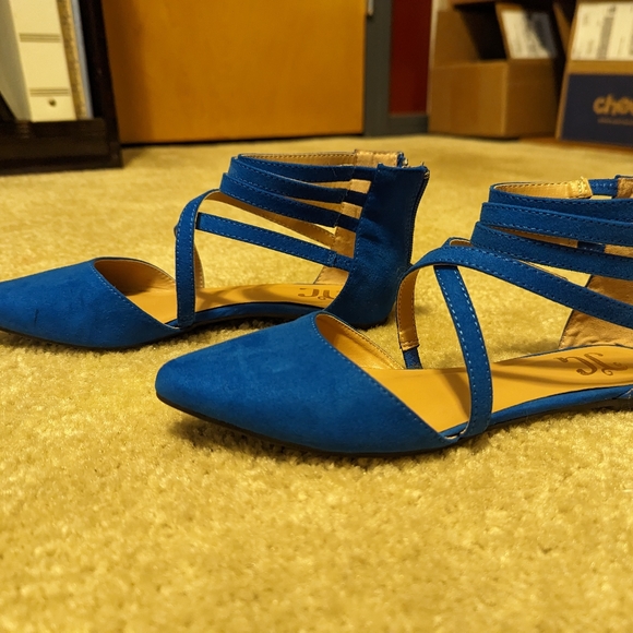 Journee Collection Marlee Flats - Picture 6 of 6